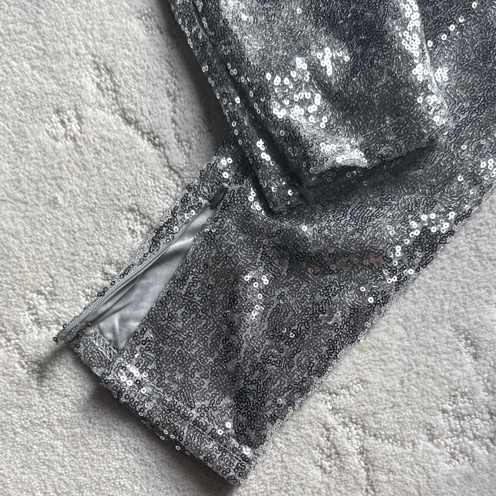 NWT Silver Sequin Skinny Leg Pants, size Juniors Medium - Picture 3 of 3
